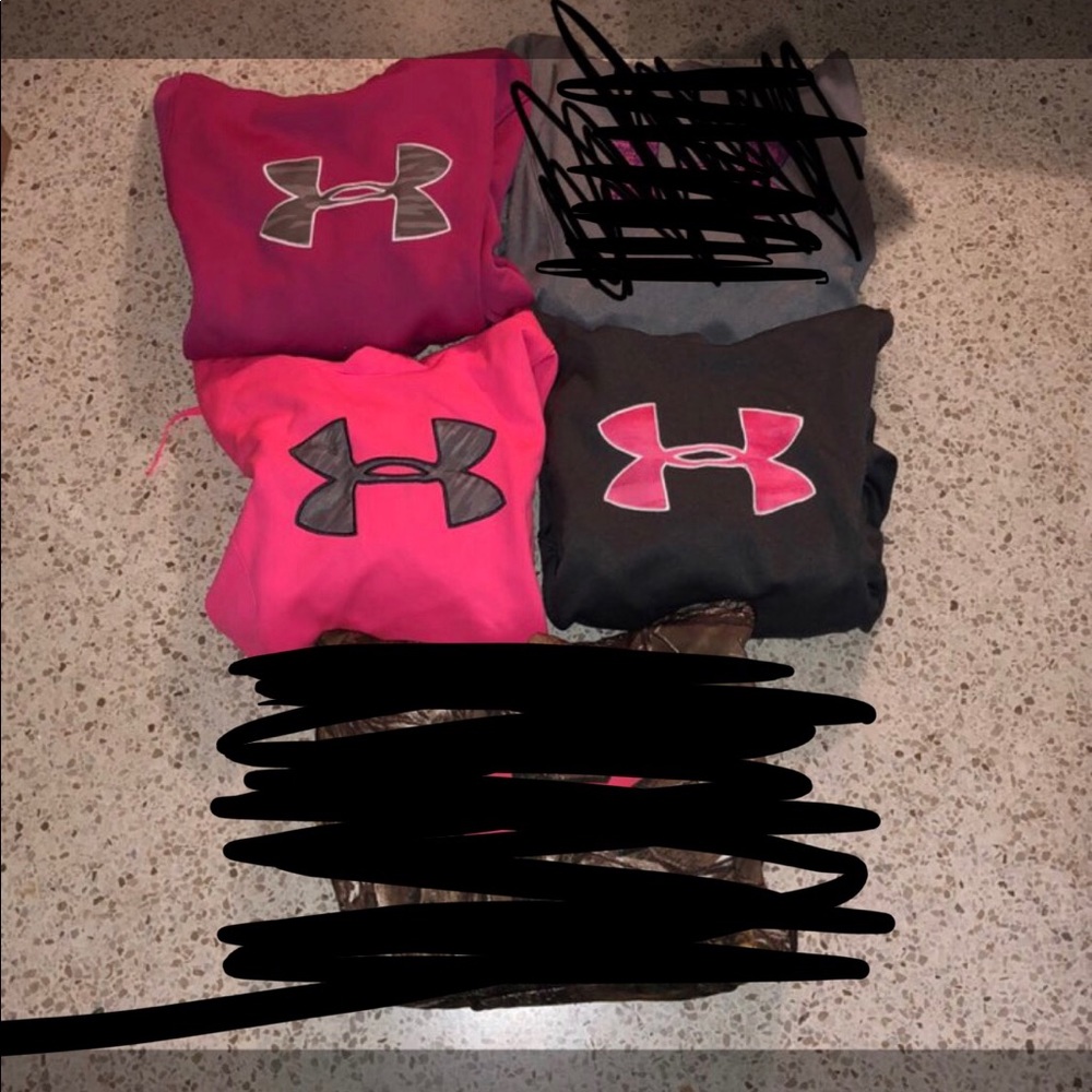 Under Armour hoodies size L